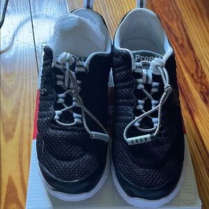 Propét Women's Black Mesh Sneakers